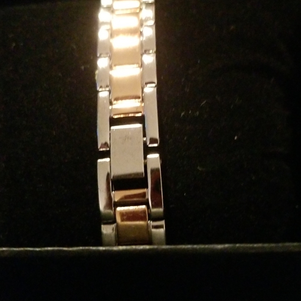 💖2 Watches💖 - Picture 3 of 8
